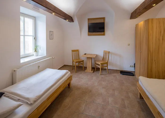 Workers Fuer Besten Monteure In 8600 Bruck Und In 8700 Leoben Aparthotel